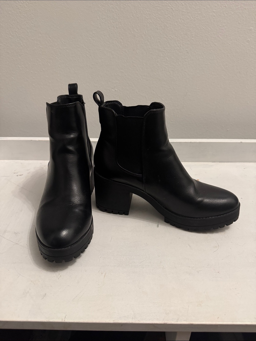 ASOS Truffle Collection Classic Black Chelsea Platform